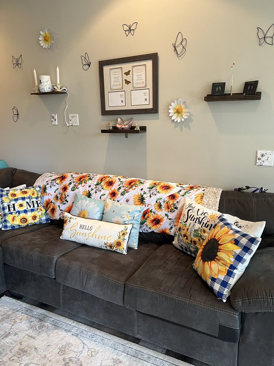 kfktlyn's tweet photo. My favorite place in my house is right here https://t.co/St9tiHBZX3