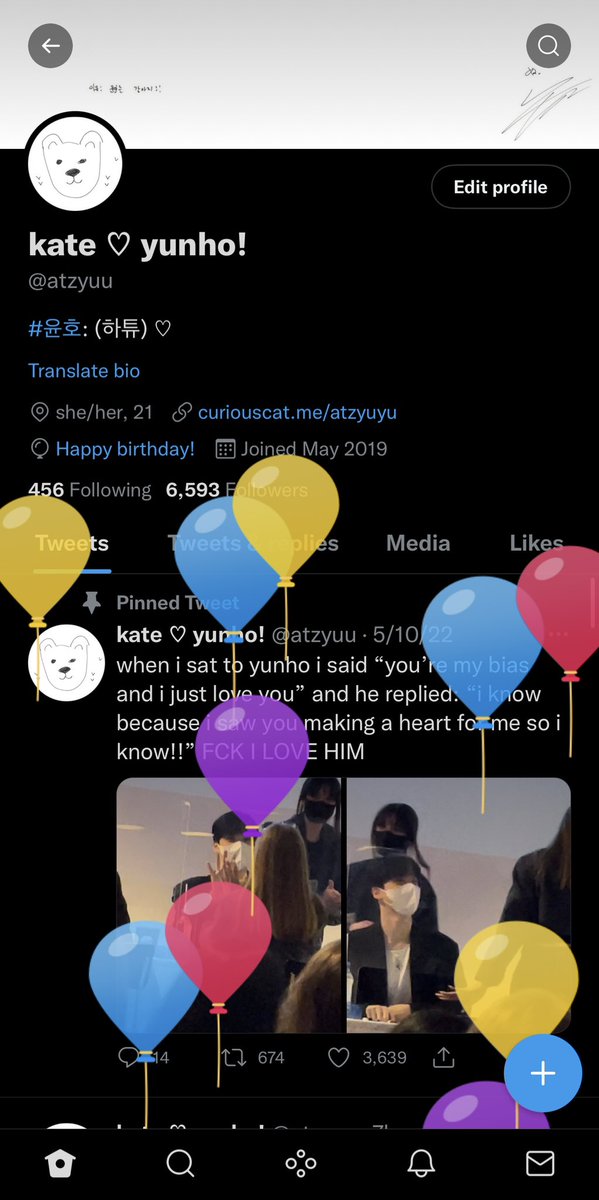 atzyuu's tweet photo. yay balloons at my 22!! ehehe 💗 https://t.co/6F6ExGt3kD
