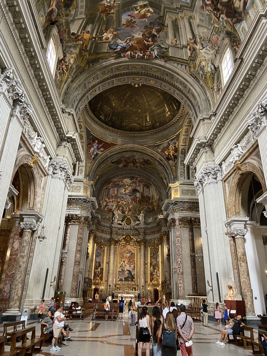 misfotoviajes's tweet photo. Iglesia de San Ignacio en #Roma https://t.co/MtlKkeEnAT