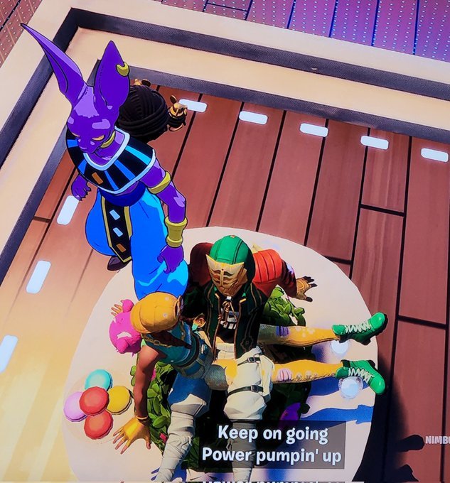 FNHornyPolice's tweet photo. mfs are now e-dating in fortnite 😭😭 https://t.co/dylMUDMIEP