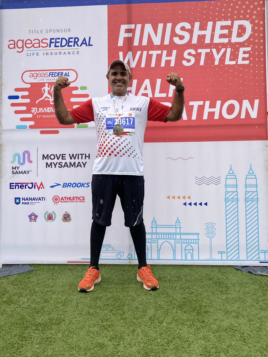 rajracing19's tweet photo. Dream start to one of my favourite Marathons. Completed half marathon at #BKC 
The legend Sir #SachinTendulkar Tendulkar flagged off the event. 
First 7 laps with pace of 6 &amp; happy to complete the run easily. Getting set for the 12-hours Stadium run this year in #Mumbai 
#running https://t.co/qlY5J1Po0c