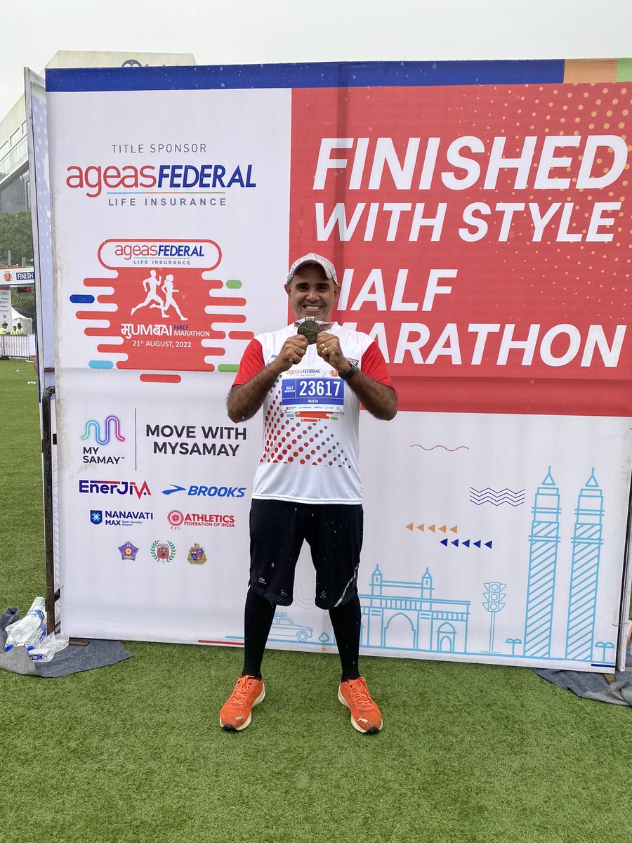 rajracing19's tweet photo. Dream start to one of my favourite Marathons. Completed half marathon at #BKC 
The legend Sir #SachinTendulkar Tendulkar flagged off the event. 
First 7 laps with pace of 6 &amp; happy to complete the run easily. Getting set for the 12-hours Stadium run this year in #Mumbai 
#running https://t.co/qlY5J1Po0c