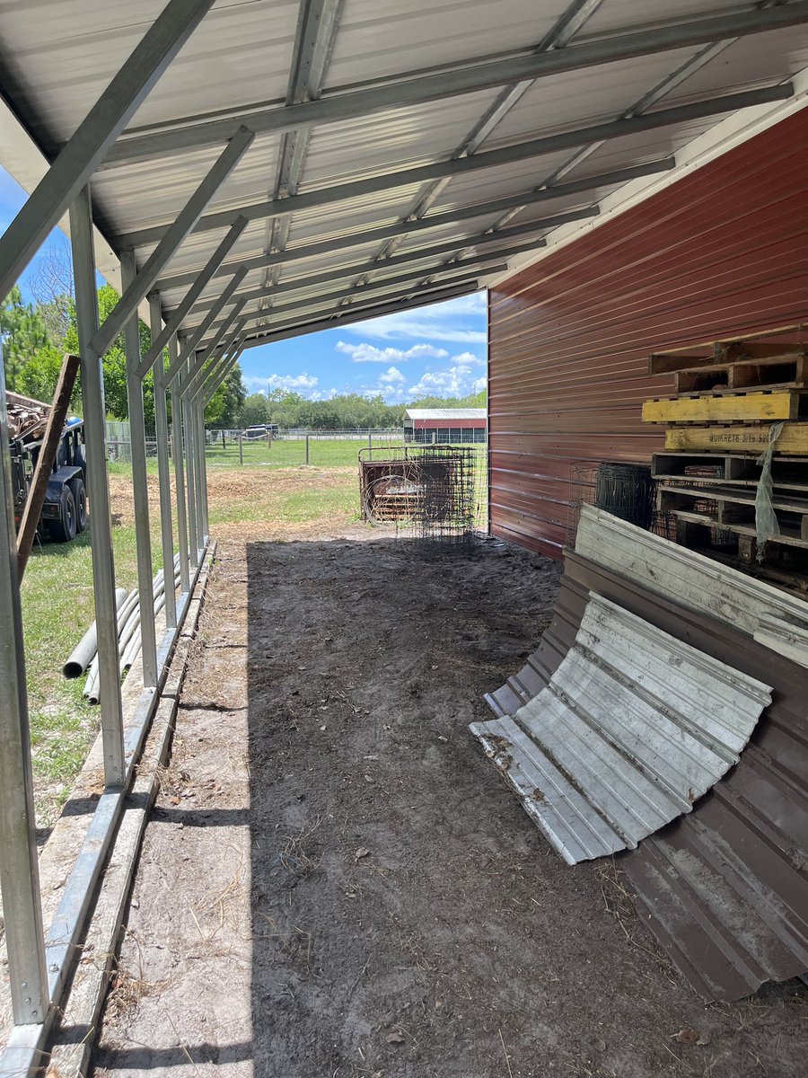 adiepalm's tweet photo. I am so proud of the amount of time and effort that was put into cleaning the barn and areas around barn! Thank you to everyone involved! Students, parents, Ag teachers,and Alumni! Thank you!!! @Pine_Ridge_FFA @PineRidgeHS @RyserWilliam https://t.co/3LyumnMs7w