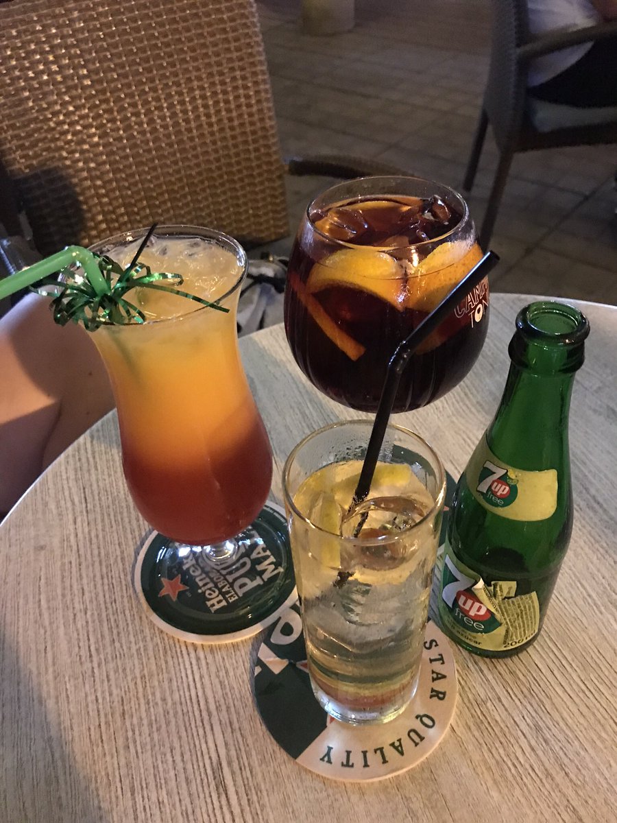 iamkazzbee's tweet photo. #majorca #Spain #summerholidays #tapas #sangria #oldtown https://t.co/W5ICU4bbut