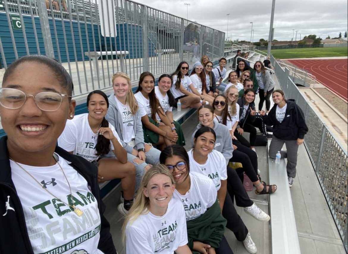 ENMUSoftball's tweet photo. Smiling on this Sunday to support our @enmufootball team! #ALLIN #ENMUSB πΎππ https://t.co/rmLSXaEy5z