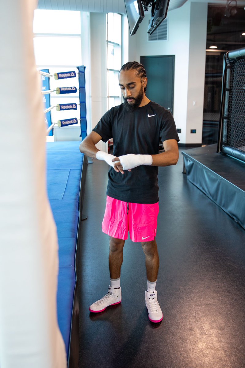 Tal_Singh's tweet photo. Less than 2 weeks to go till I am fighting LIVE on @skysports at the M&amp;S Bank arena in Liverpool 🥶 @boxxer #TalSingh 

DM for tickets https://t.co/5kG2xiF61t