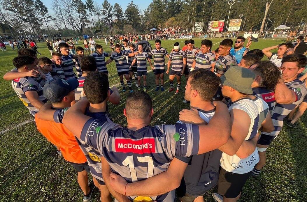 Supieron batallar en cada cancha que le tocó jugar, los vi dejar el cuerpo y el alma en cada tackle, scrum y ruck. Dejaron el club lo más arriba posible y siempre con el pecho al frente. Su casa, su club y su gente están orgullosos de este plantel 💙🤍🐍 
-Por siempre El Rey🏆24