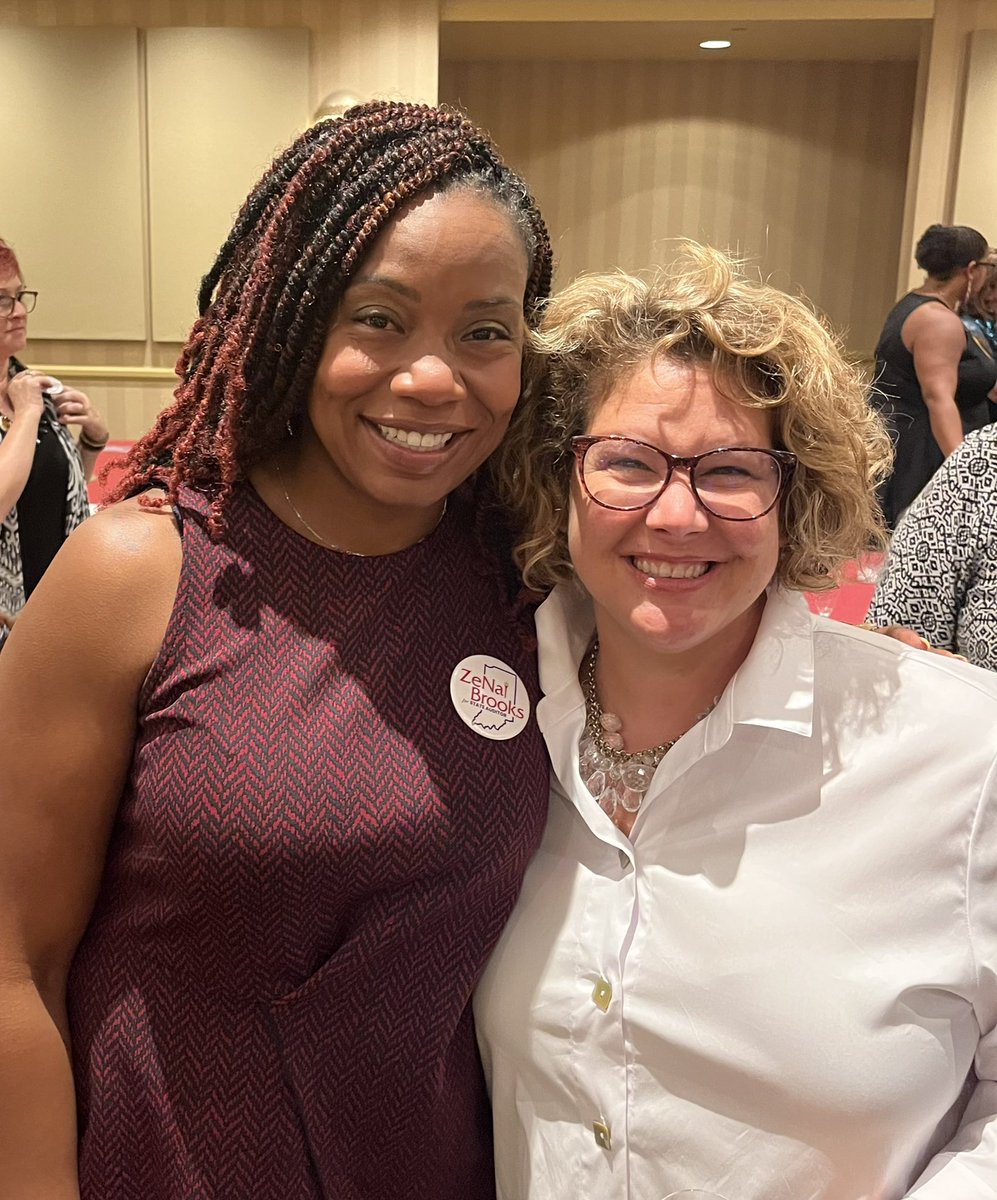 Met and donated to @votezenai, a wicked smart and fabulous leader, this weekend. She is the real deal- a #ladycpa running for State Auditor . #LetsGo #vote #donate