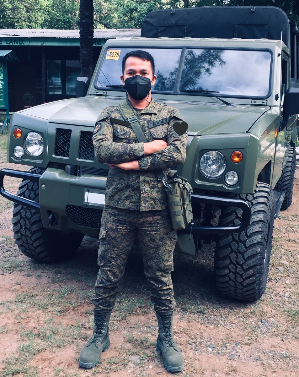 Friel30025375's tweet photo. Baka May kumuha na naman ng pic ko at takpan mukha ko ng emoji at mag pretend na sila to...😅😅😅
#photoismine https://t.co/QqhhcN4ouJ