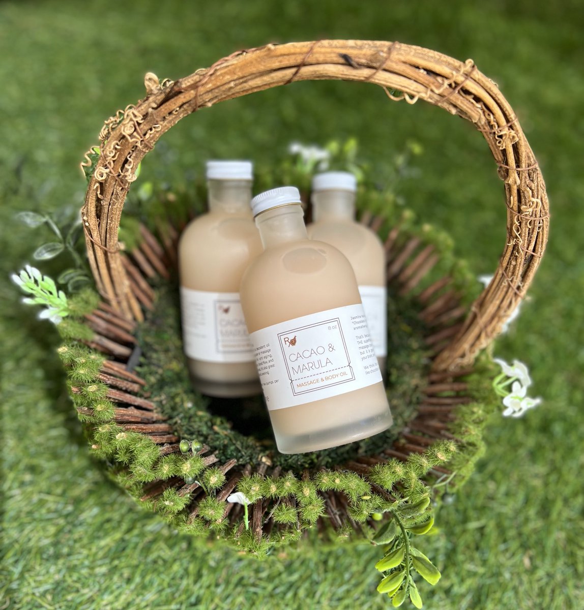 savemewellness's tweet photo. How can you give someone you love attention today? 

I know my boo loves self care and we both enjoy having quality massage time.

Using sweet blends like the Cacao and Marula body oil, the chocolatey goodness always brings out that love vibe. https://t.co/40uF8S0N04