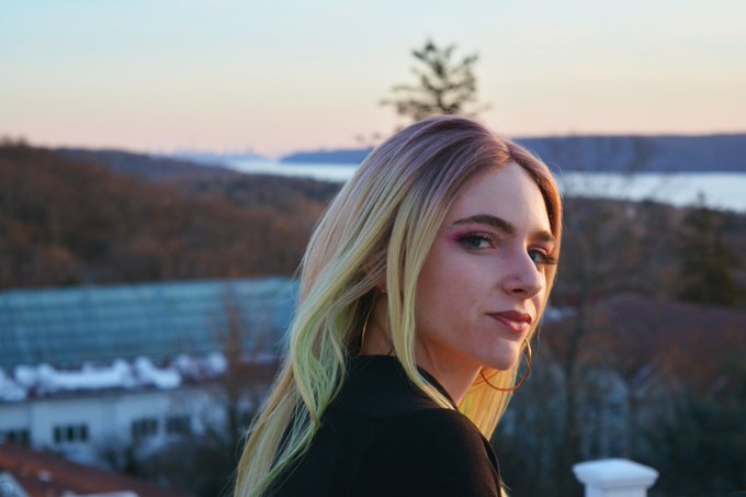 Opal Castle ✕✕✕ -- ⓵⓼+ -- Performing Entrepreneur - 1 pic. only got 2 moods https://t.co/QI1Bdo2CPK