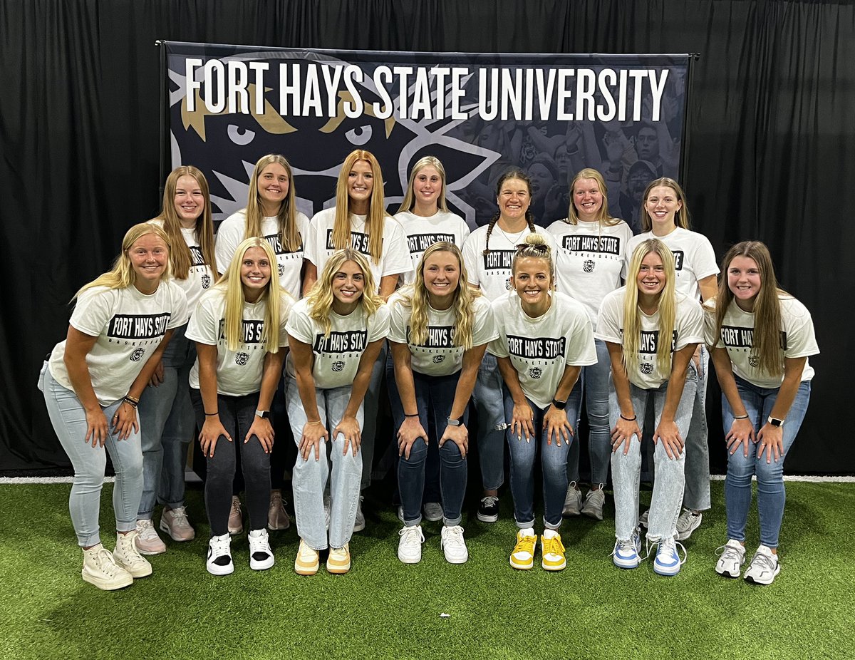 The whole crew is finally together! 

S/O to everyone who came out to Tiger Auction last night! We are thankful beyond belief to have people who support Tiger Athletics the way this community does! #defendthefort