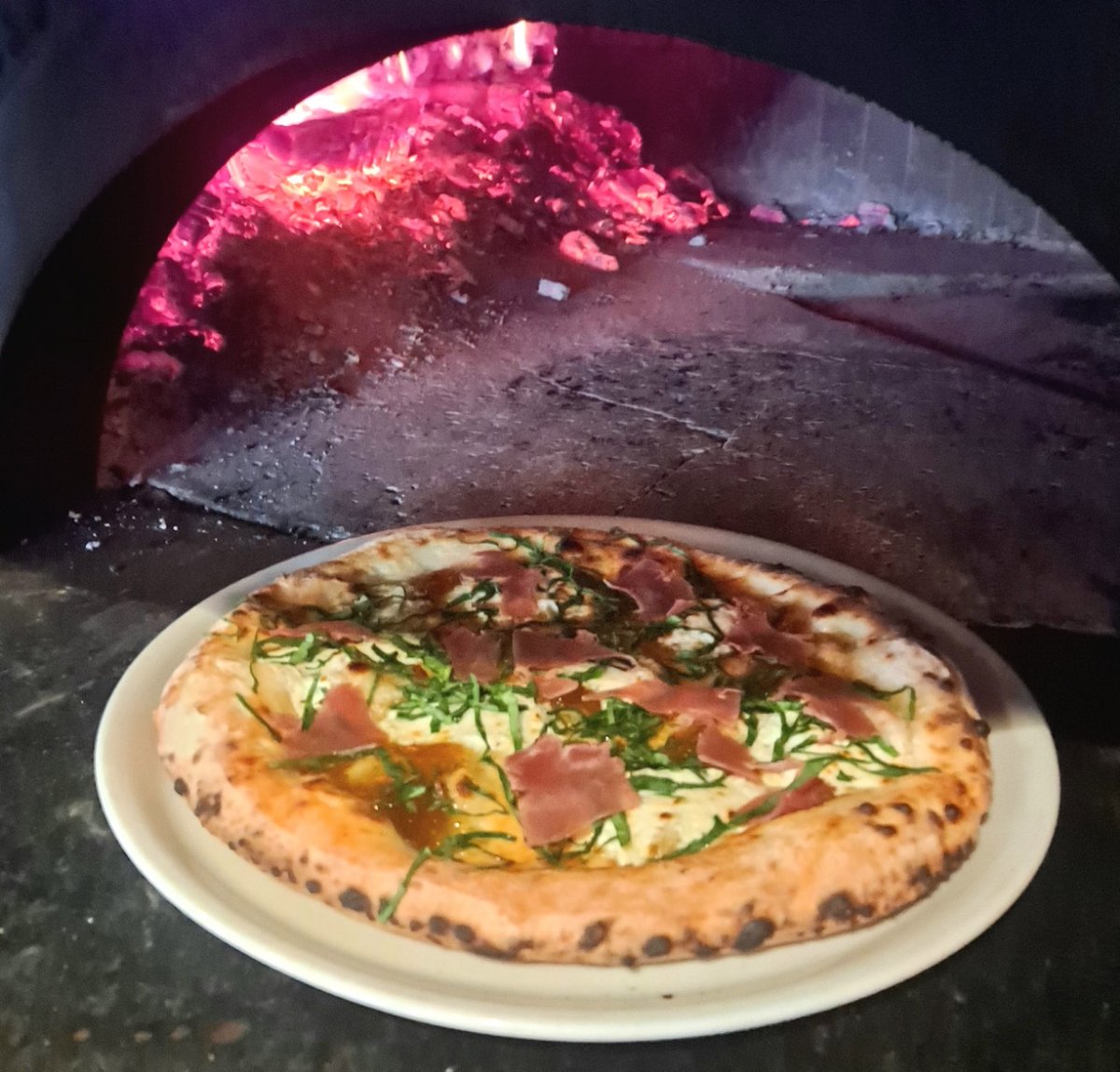 Bavaro’s Pizza tweet media
