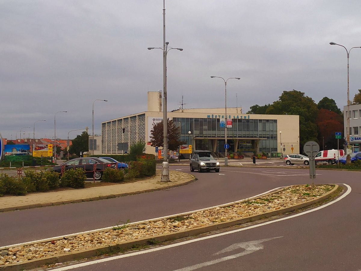 SortJindrich's tweet image. My hometown of Znojmo 🇨🇿
08/21/1968 vs. 08/21/2022
54 years on. #NeverAgain #Czechia #Czechoslovakia #Znojmo #russiaisateroriststate 
@amazingczechia
@VoltCzechia 
@Visit_Czechia