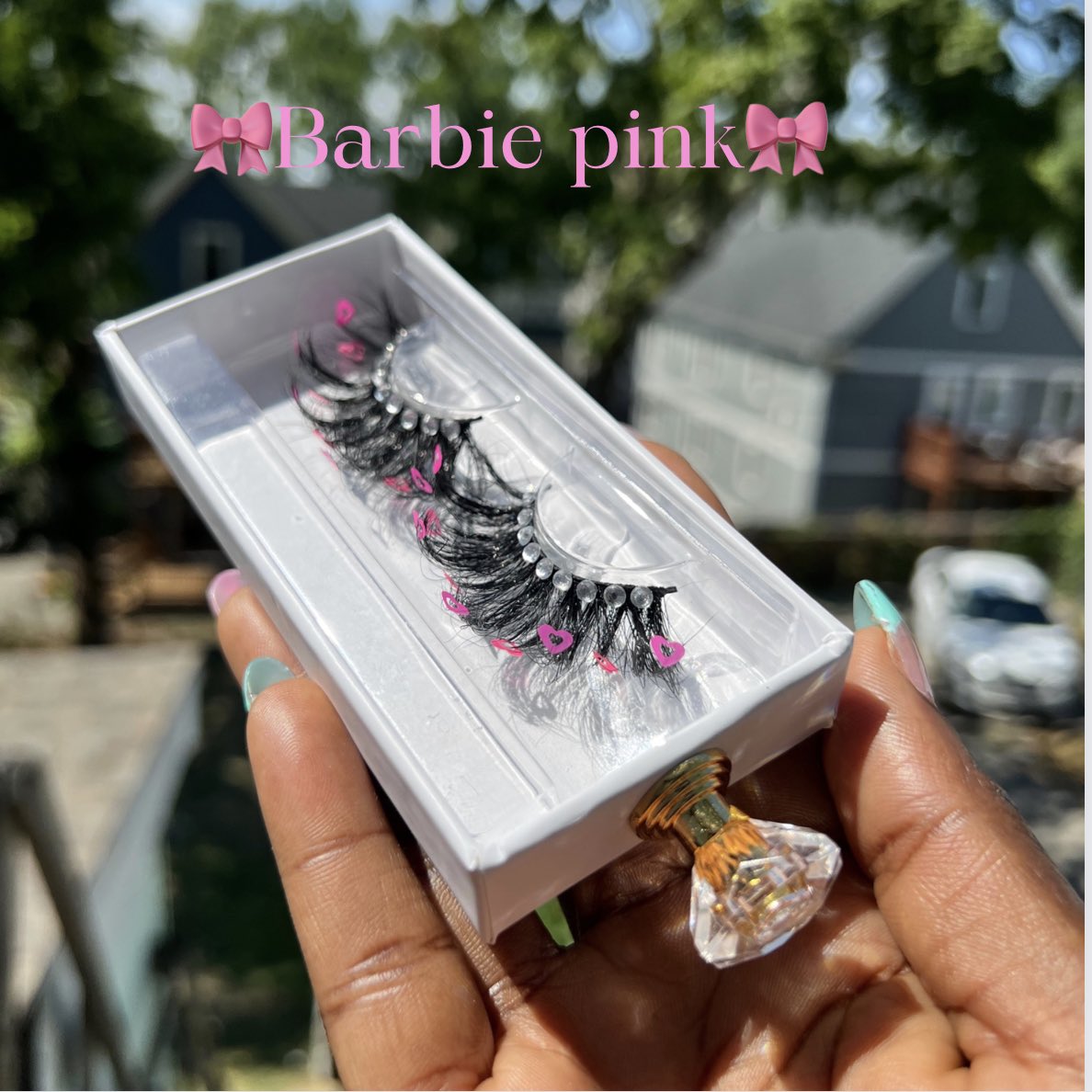 loudieglam's tweet photo. @NICKIMINAJ I would die if @NICKIMINAJ like theses lashes https://t.co/GH7GLjH983 https://t.co/2a03prv1BC