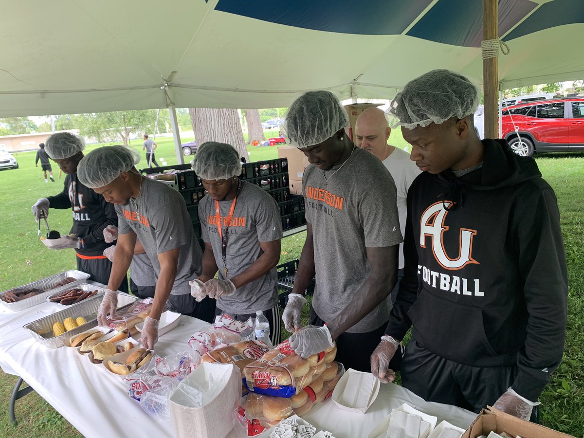 A day off is a day of giving back to the community!