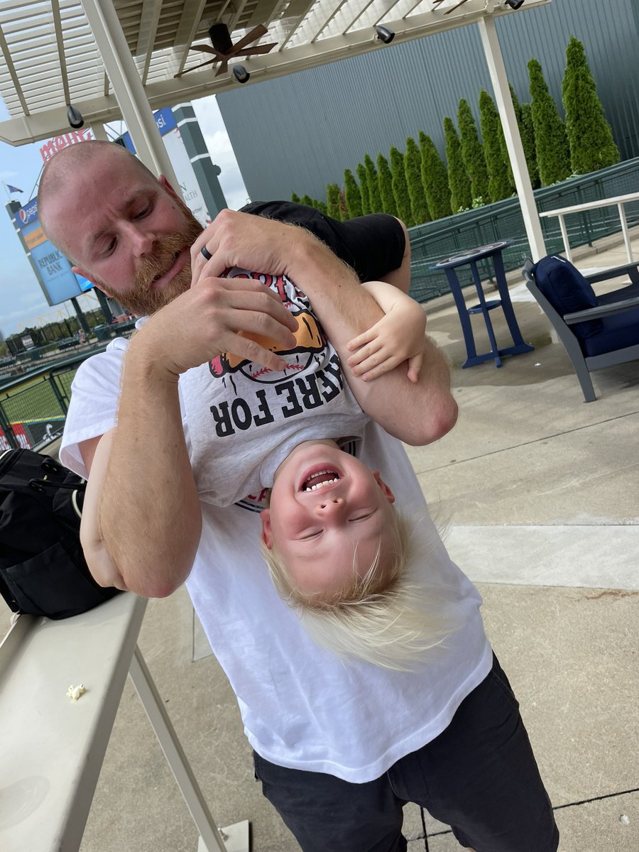 amykahlua's tweet photo. #gobatsgo 🦇! https://t.co/oQ1RYDOQyN