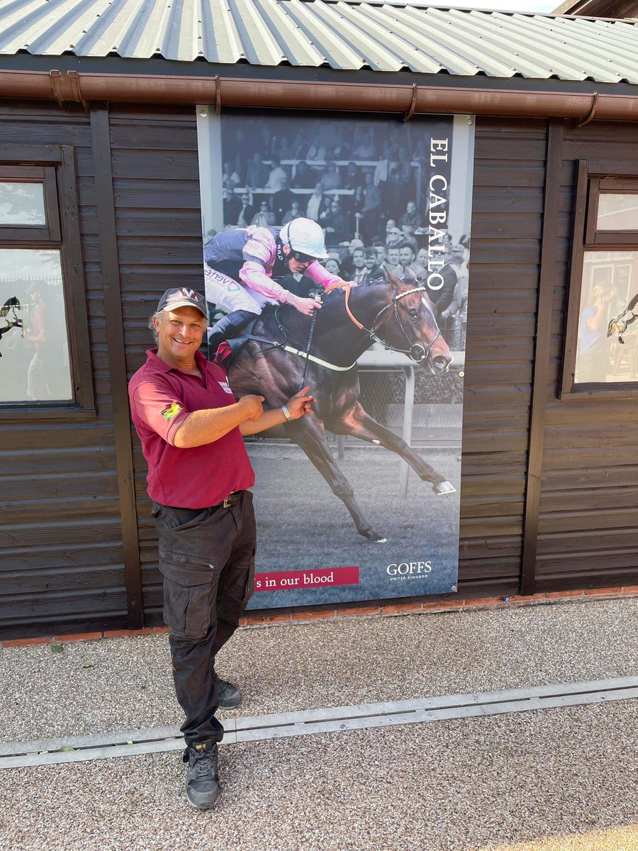 agentjinks's tweet image. Team @WhitsburyManor getting involved! @BearstoneStud @ParkwoodStud @GoffsUK #winners #fanclub #proud #studstaff