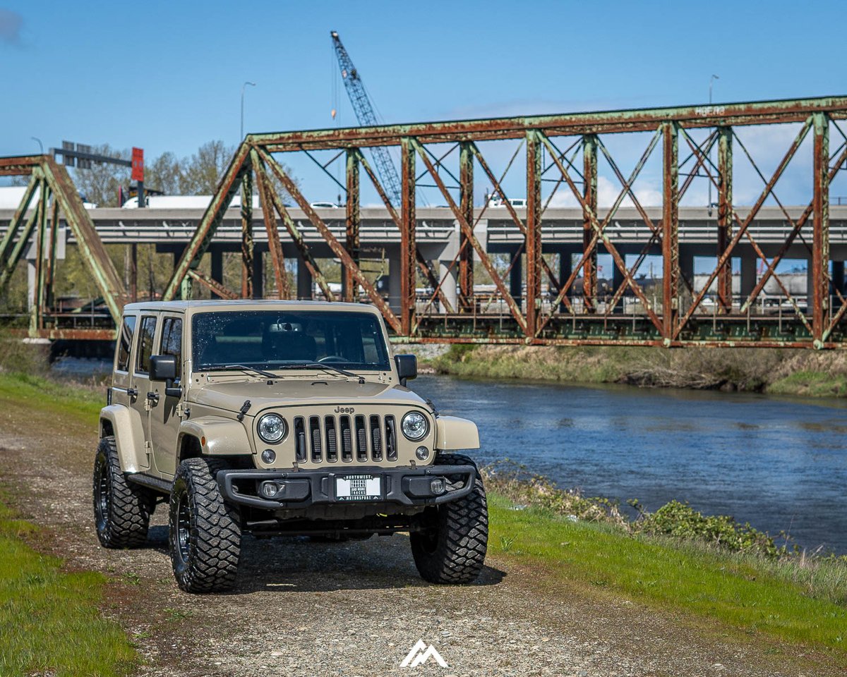 Chilling out by the river in your favorite JEEP. ✅

#ttamt #nwmsrocks #jeepwranglers #jeep #jeeplife #jeepwrangler #jeepnation #jeeplove