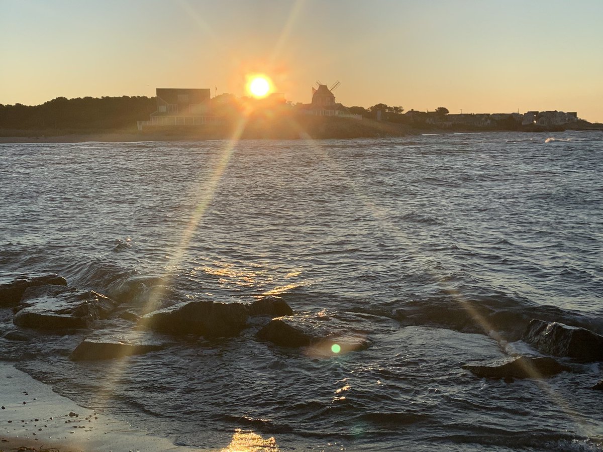 ericpatel's tweet photo. Grateful for our 1st Cape Cod rental and a fun vacation! #beach #restaurants #shopping #biking #theatricalperformance #museum #kayaking https://t.co/tD894Ki7xc