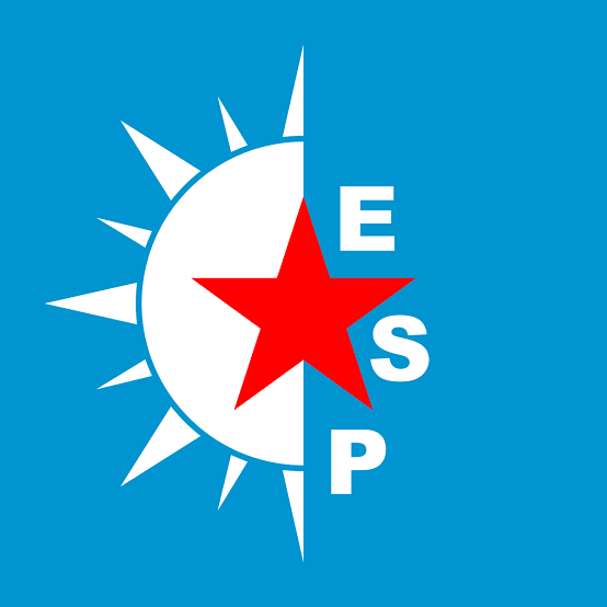 ezilenler's tweet photo. Polisin komplosuyla gözaltına alınan ESP ve SKM MYK üyelerimiz Ebru Yiğit ve Deniz Aktaş ile sosyalistler Mert Unay ve Nurcan Gülbudak tutuklandı.

Kahrolsun faşist diktatörlük! 

Komplolarınız sökmedi, sökmeyecek! https://t.co/FwGd706Dc1