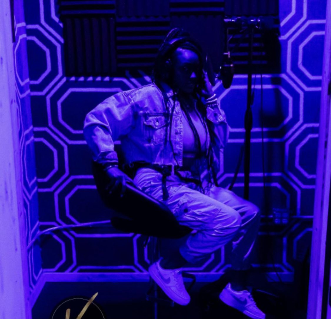 Any artists in the Chicagoland area need recording, mixing and mastering? We’re running a CRAZY DEAL this week! Stay tuned.