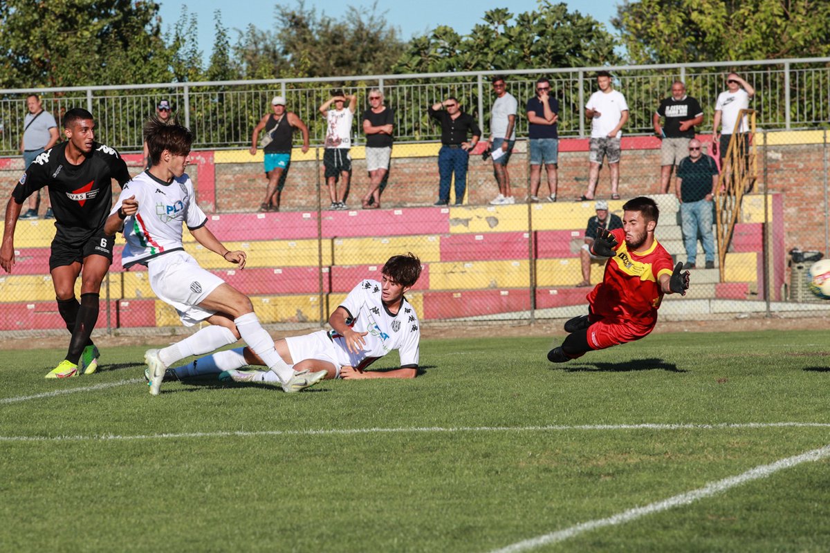 calciocesenafc's tweet photo. 📸 Le foto di #SamCes 0-2 https://t.co/tPaurRRB33