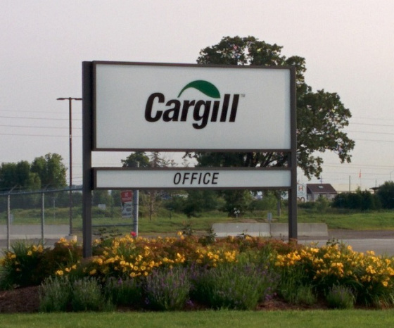 A TOUS LES DEMANDEURS D'EMPLOIS ET ANCIENS MILITAIRES. MEFIEZ-VOUS DU COTENTIN EN PARTICULIER LE CARGILL BAUPTE 50500 PRES DE CARENTAN. ATTENTION AUX METHODES ET AUX COMMUNIONS. NE REDONNEZ JAMAIS VOTRE BADGE. AVANT : 18 MOIS MAINTENANT : A VOIR. 
OCTOBRE ROUGE