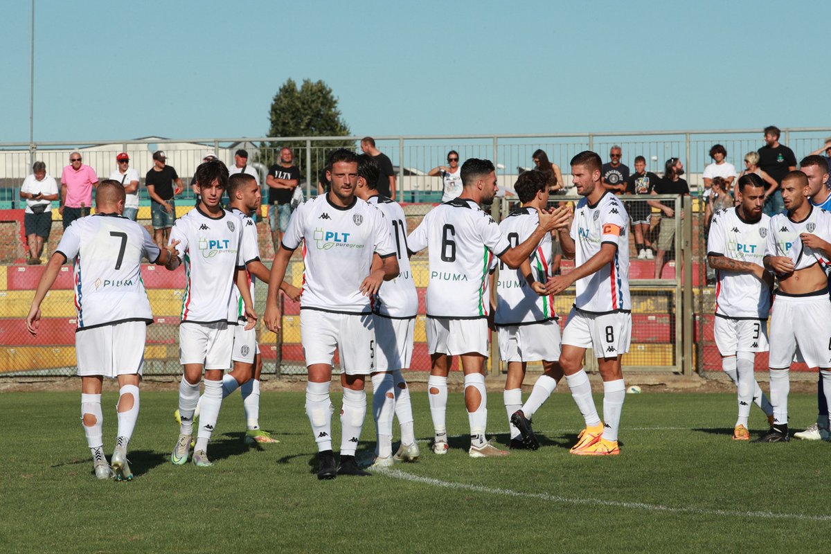 calciocesenafc's tweet photo. 💪 Un’altra vittoria scandisce il precampionato dei nostri ragazzi: 2-0 alla #Sammaurese
➡️ https://t.co/Dp7c9RRbbJ https://t.co/lGuUrf7DWa