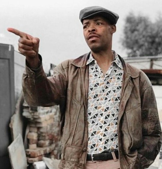 At this point when Kevin De Bruyne provides you with an assist, not scoring should result in you being subbed 🤞