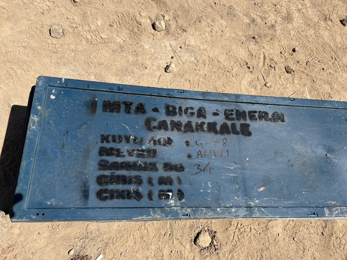 kazdagikoruma's tweet photo. Ayvacık İlçesi, Arıklı Köyü yakınlarında MTA tarafından uranyum arama sondajları gerçekleştirilmektedir. 
20.08.2022 günü öğleden sonra saat 14.00-15.00 civarında Dernek yöneticileri olarak bilgi almak amacıyla sondaj bölgesine gittiğimizde ++ https://t.co/x5R2RVlyTI