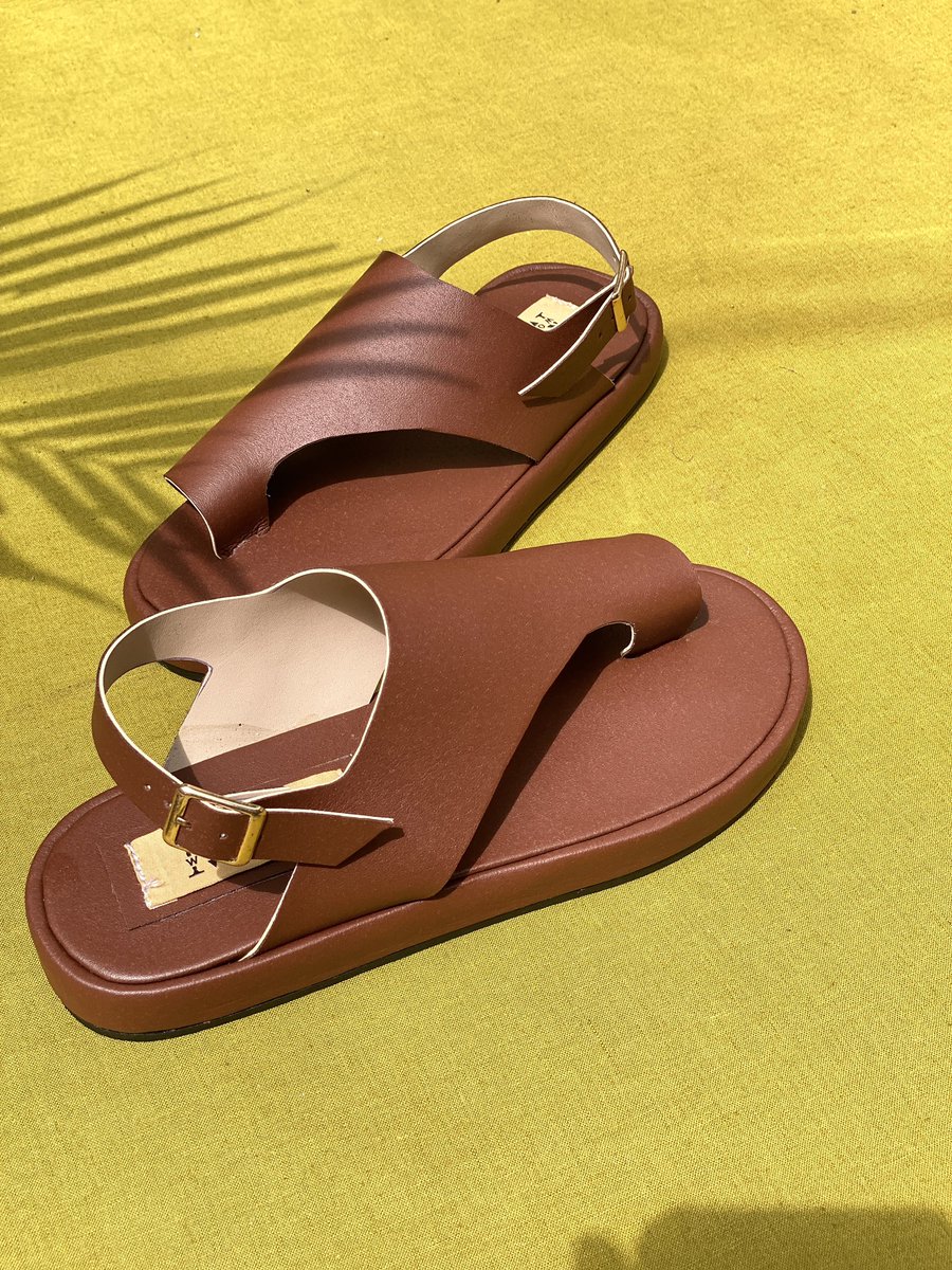 MIAWORKSHOPng's tweet photo. SKYE PLATFORMS coconut brown🥥. 
Comes with a buckle strap!
 (Can be made without them on request )
—————
Price: 16,000
Sizes available 35-45 https://t.co/Rsl6W9P6to