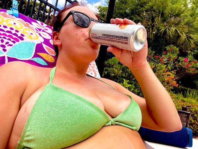 Pool day! https://t.co/hOqmWS7VJ4<a href="/tag/vixen"class="tags"><span>#vixen</span></a><a href="/tag/hotwife"class="tags"><span>#hotwife</span></a>