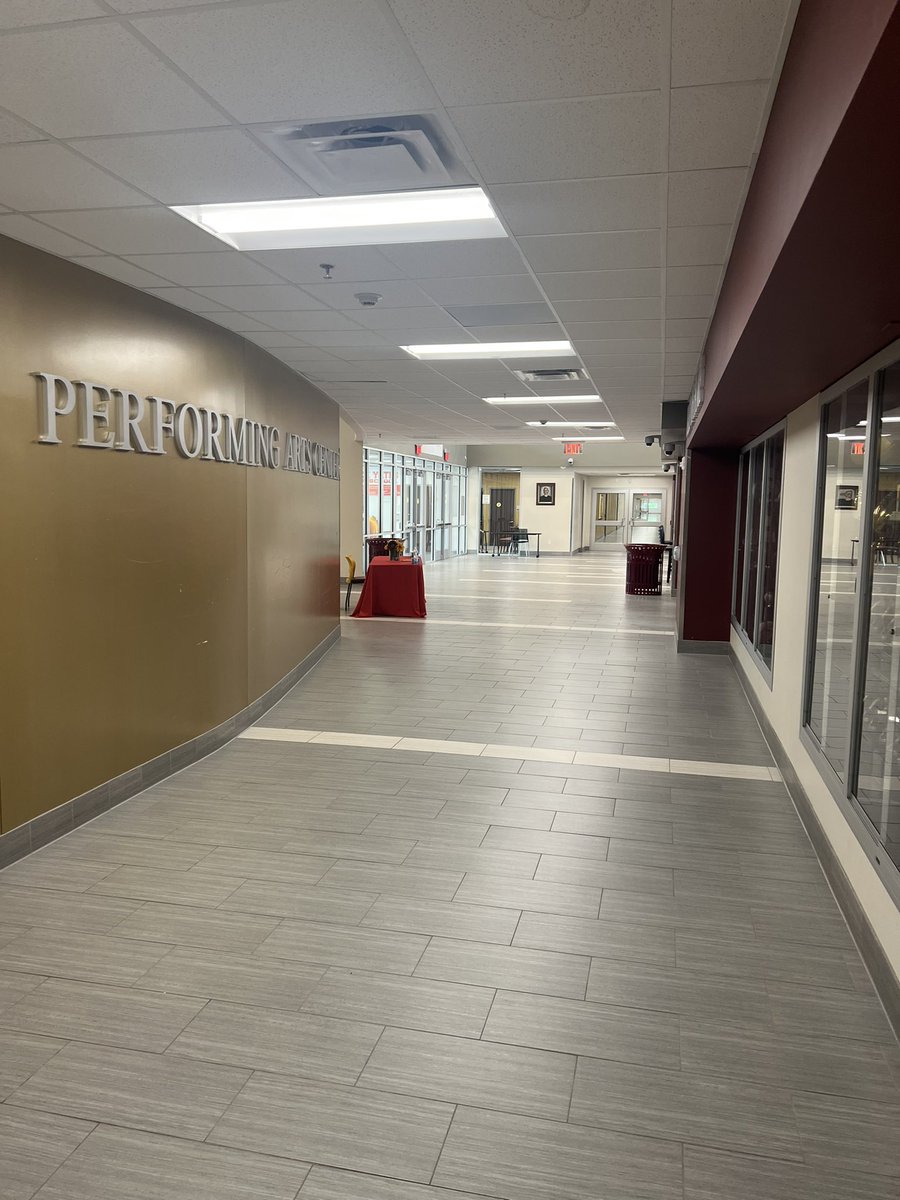 tifftoy68's tweet photo. We’re making sure that everything is ready to welcome our LIONS tomorrow!  JYIB is ready for an amazing, productive, and ROARING YEAR! #jyproud #watchusbeGREAT #proudprincipal #startingover @JackYatesHigh @YatesMagnet @JackYatesMath https://t.co/nTIJqjATZY