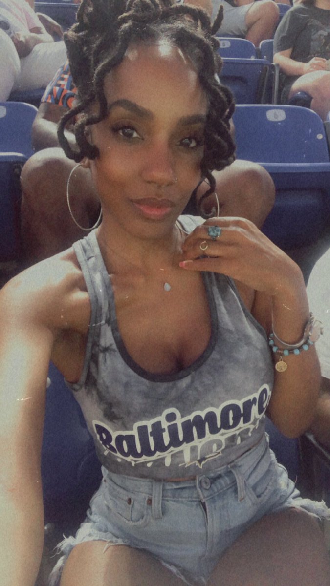 ShaynaStone tweet picture