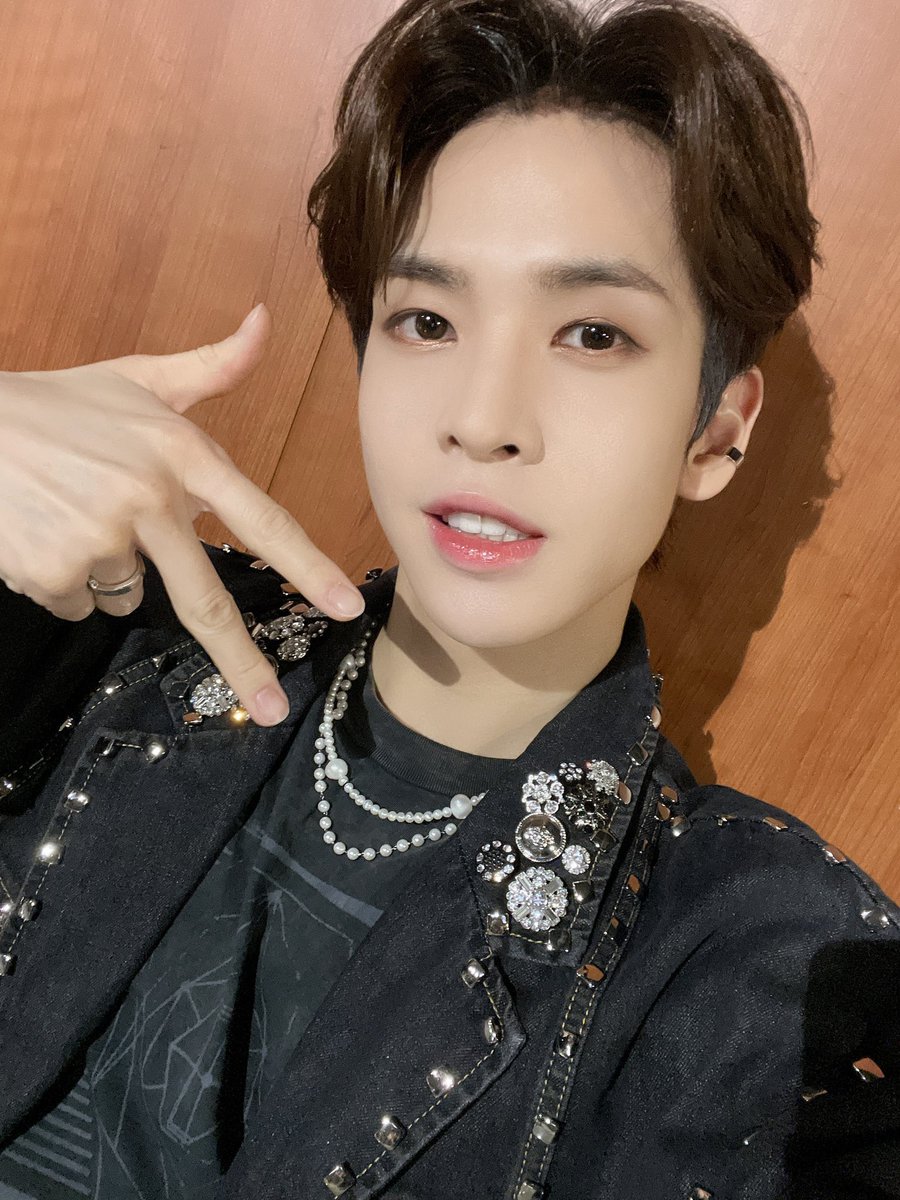 MaAllenFrance's tweet photo. 💫 | 📸 | 20/08/2022 

➥ De rêveur à performer, la boucle est bouclée 😌
Merci #KCON2022LA et merci Luvity et tout ceux qui sont venus ! Je vous aime~😘❤️
📸 : MAMAN 

©️ : @CRAVITY_twt 

#ALLENMA #앨런 #CRAVITY #크래비티  
___
@CRAVITYFRANCE_ https://t.co/1xXfcReVfE