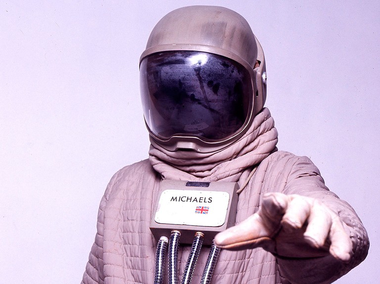 WhosThatGav's tweet photo. A favourite. 👨‍🚀🚀 #nowwatching #DoctorWho #TheAmbassadorsOfDeath 📺 https://t.co/FTSTAAgRpN