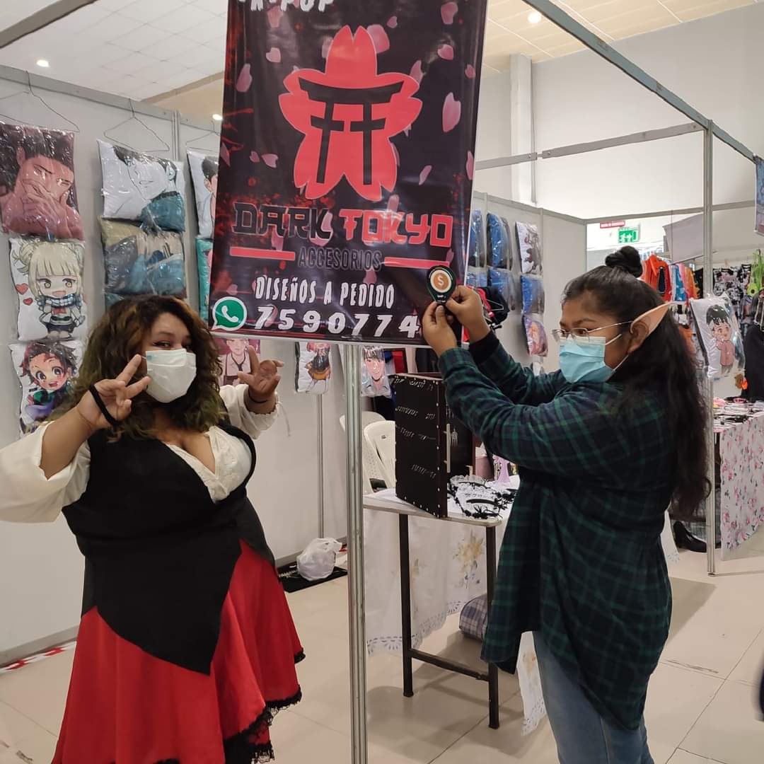 UnifranzBolivia's tweet photo. El #IPEE de #Unifranz estuvo presente en Sungoi Fan Fest para registrar a las empresas en el Censo de Economía Naranja 📈🟠
✅ Gracias Sungoi Fan Fest por el apoyo al Censo de Economía Naranja. 🙌😃
#IPEE #Unifranz #FEPC #CensoDeEconomíaNaranja #Cochabamba https://t.co/CgdQxQoZyS