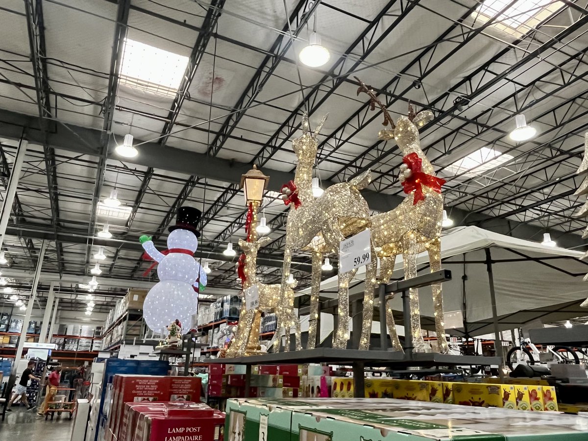 janemwhitehead's tweet photo. It’s already Christmas at Costco!? https://t.co/J1wFUCYcwV