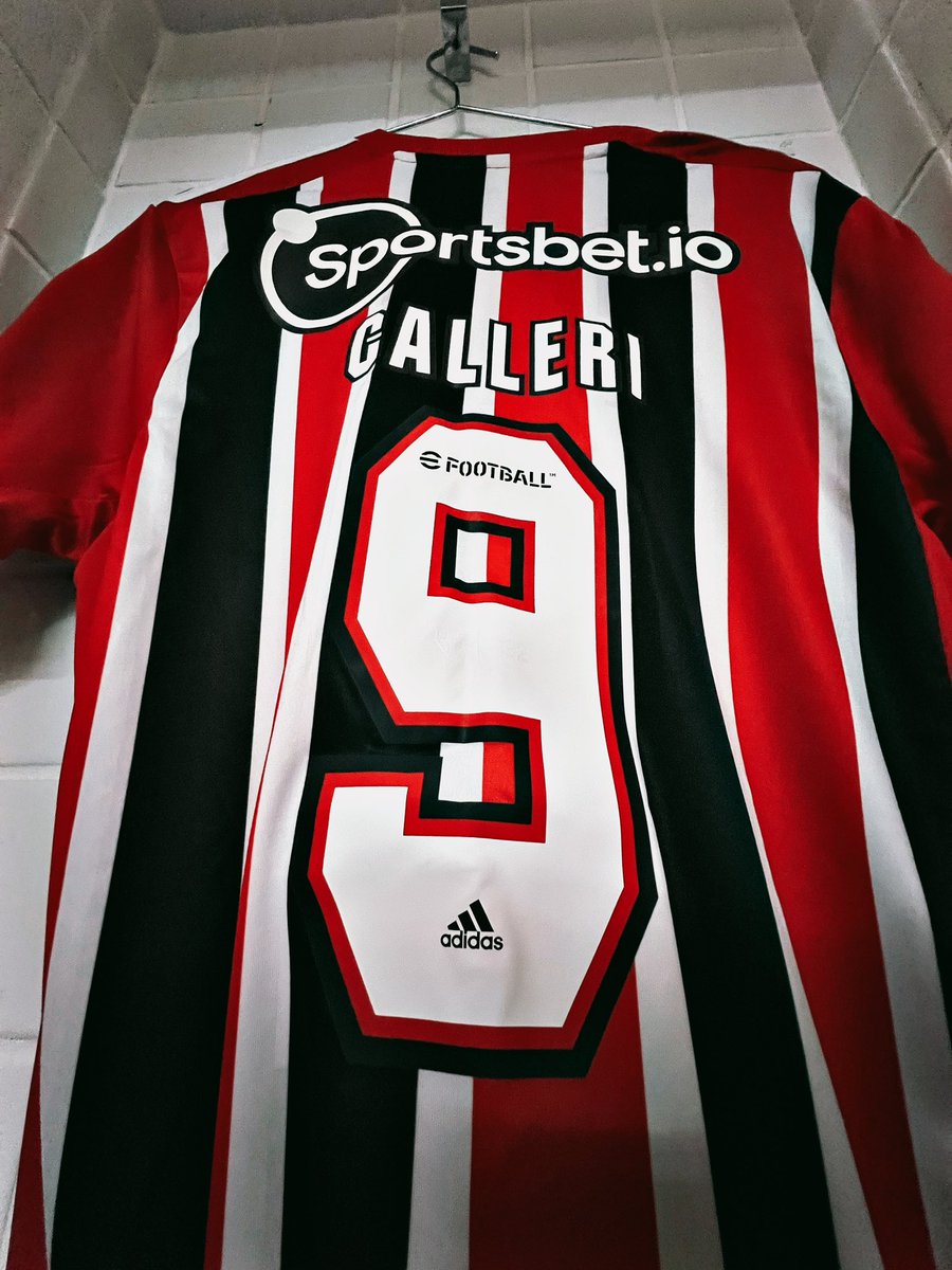 SaoPauloFC's tweet photo. 🤩 Isso aqui esquece, né? Tá falando da ELITE!

#VamosSãoPaulo 🇾🇪 https://t.co/7A0Ksc9Guv