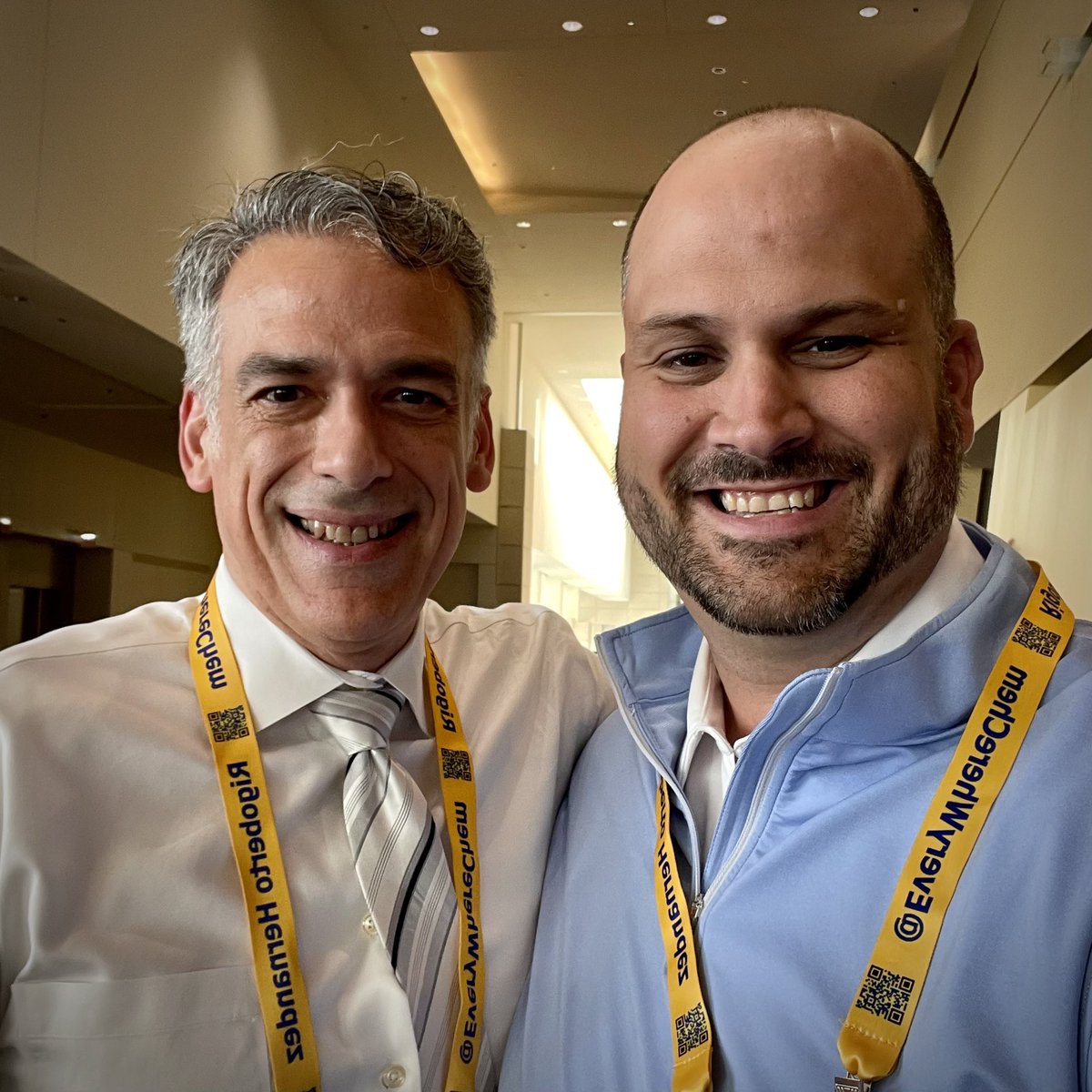 DrLCsquare's tweet photo. I found him! Happy to support #SocialIsolationSocial regular, Rigoberto Hernandez (@EveryWhereChem) for #POTACS! Keep up the great work you are doing! #ACSFall2022 https://t.co/4nCiqMcgLT