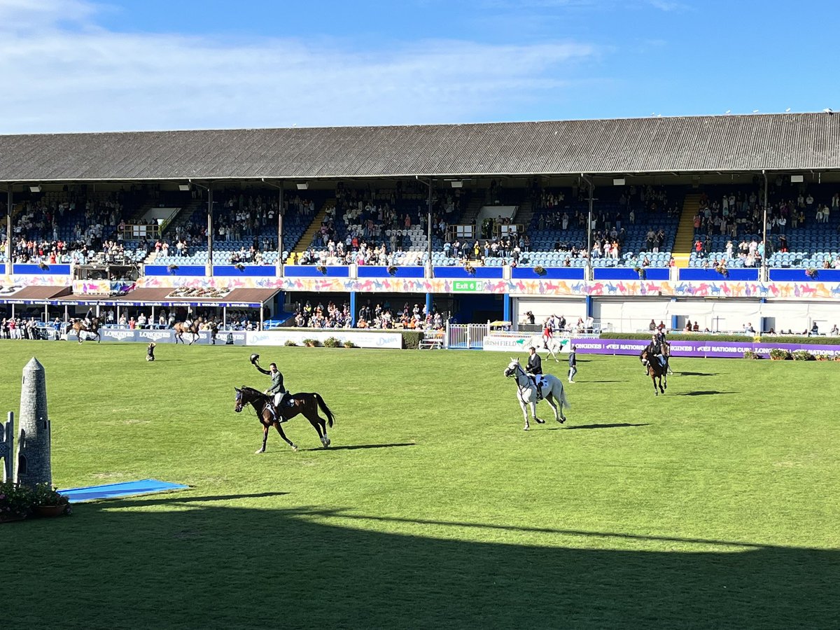 Brad Burgess (@bradburgessnz) on Twitter photo Wonderful afternoon enjoying the finale to the ‘22 <a href="/DublinHorseShow/">Dublin Horse Show</a> 🐎 thanks to <a href="/HorseSportIRL/">Horse Sport Ireland</a> CE <a href="/denisduggan/">Denis Duggan</a>. Almost a #AgaKhan and #GrandPrix 🇮🇪 double! Great to cheer on three Irish entries in the jump-off taking 🥈🥉and 4th Wonderful afternoon enjoying the finale to the ‘22 <a href="/DublinHorseShow/">Dublin Horse Show</a> 🐎 thanks to <a href="/HorseSportIRL/">Horse Sport Ireland</a> CE <a href="/denisduggan/">Denis Duggan</a>. Almost a #AgaKhan and #GrandPrix 🇮🇪 double! Great to cheer on three Irish entries in the jump-off taking 🥈🥉and 4th