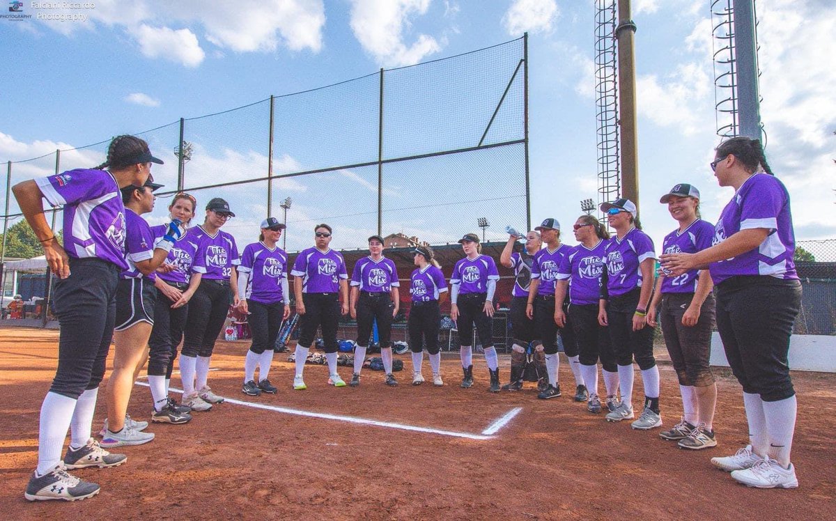 Liz Knight 🥎 tweet media