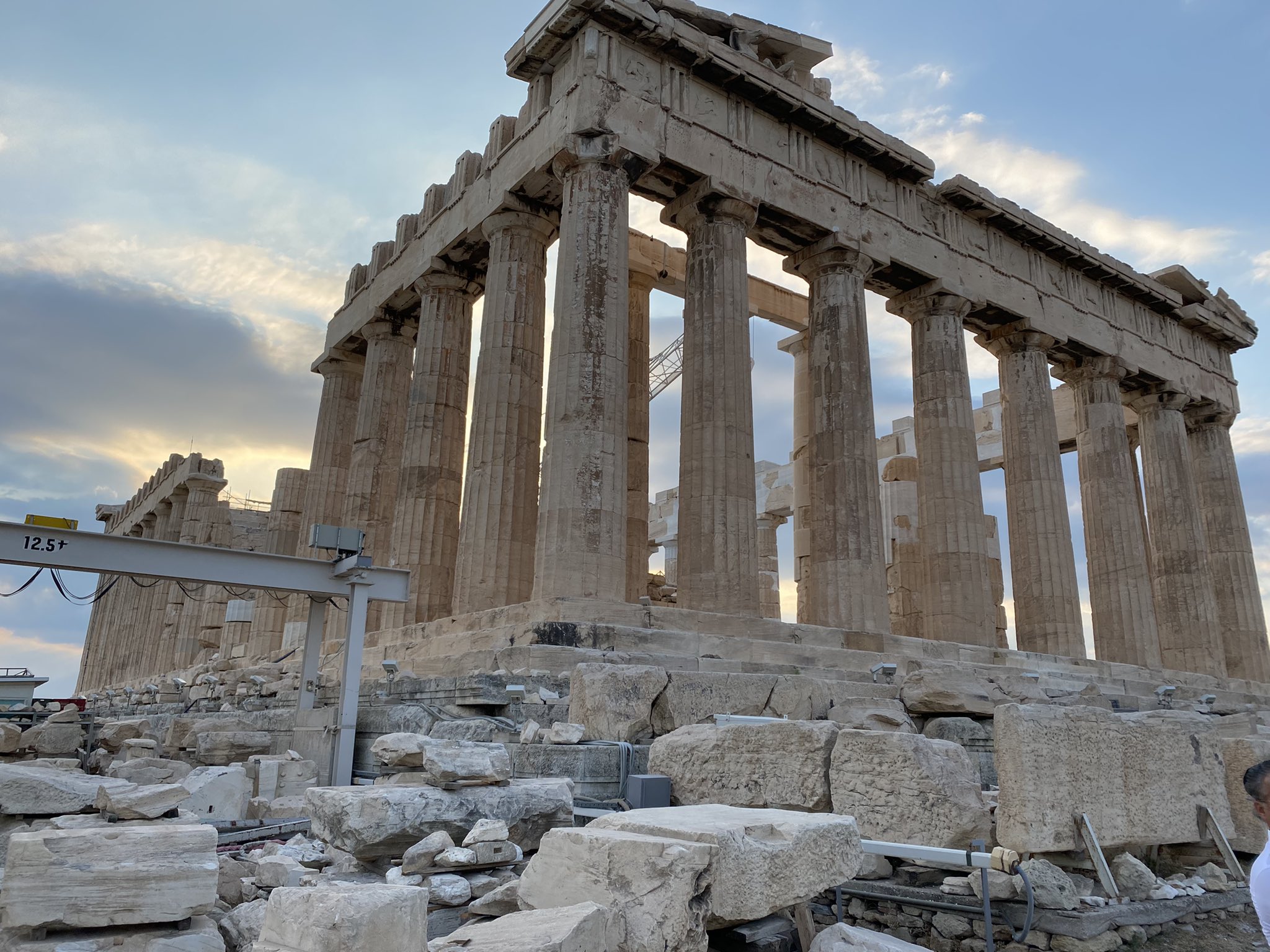 Acropolis: The Twitter Debate Heats Up - 895wkxl