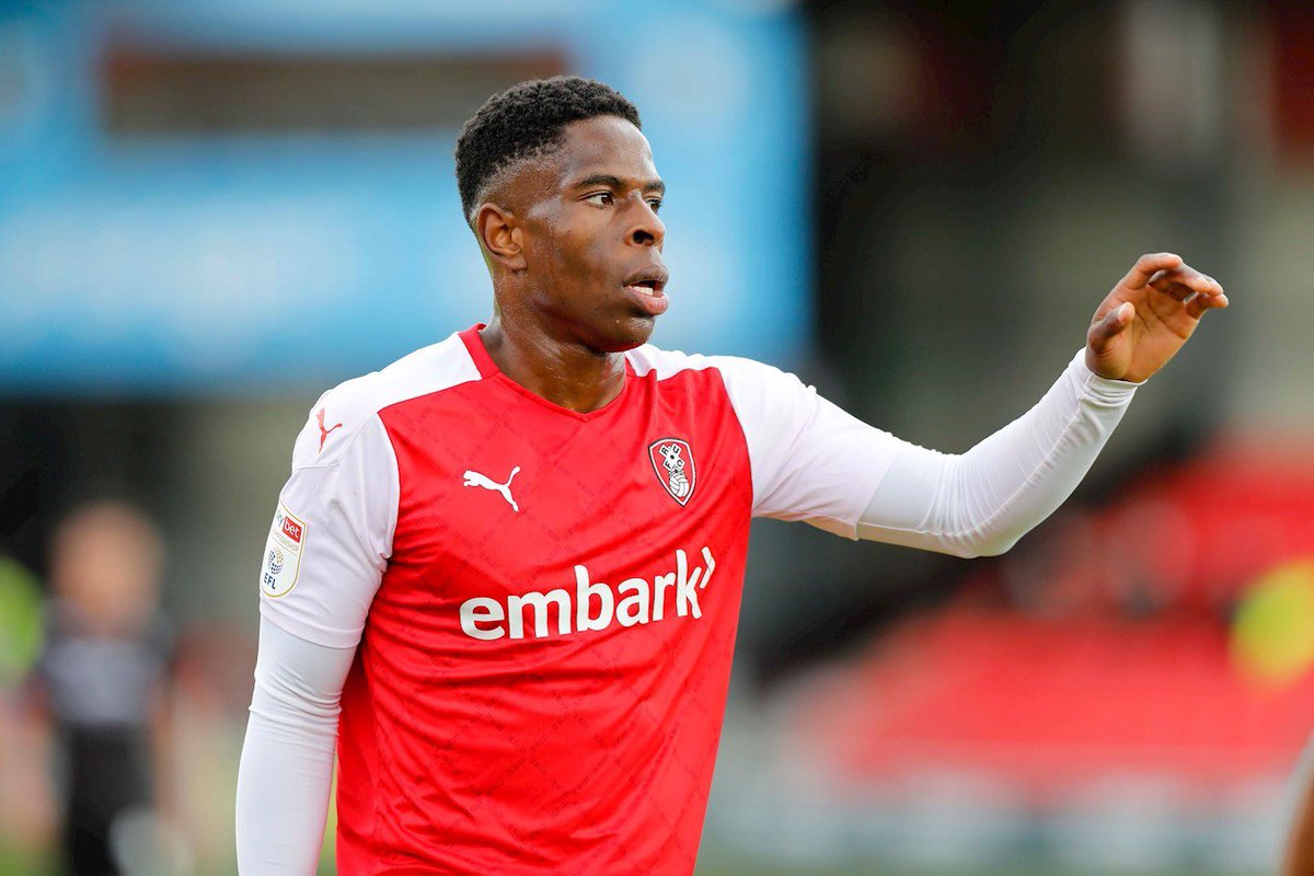 The72stats's tweet photo. 🥇The EFL championship top scorers:

Oscar Estupinan (Hull City) - 4
Andreas Weimann (Bristol City) - 3
Ross Stewart (Sunderland AFC) - 3
Ellis Simms (Sunderland AFC) - 3
Chiedozie Ogbene (Rotherham) - 3
Iliman Ndiaye (Sheffield United) - 3

#SAFC #HCAFC #SUFC #RUFC https://t.co/TI2n35cj9Z