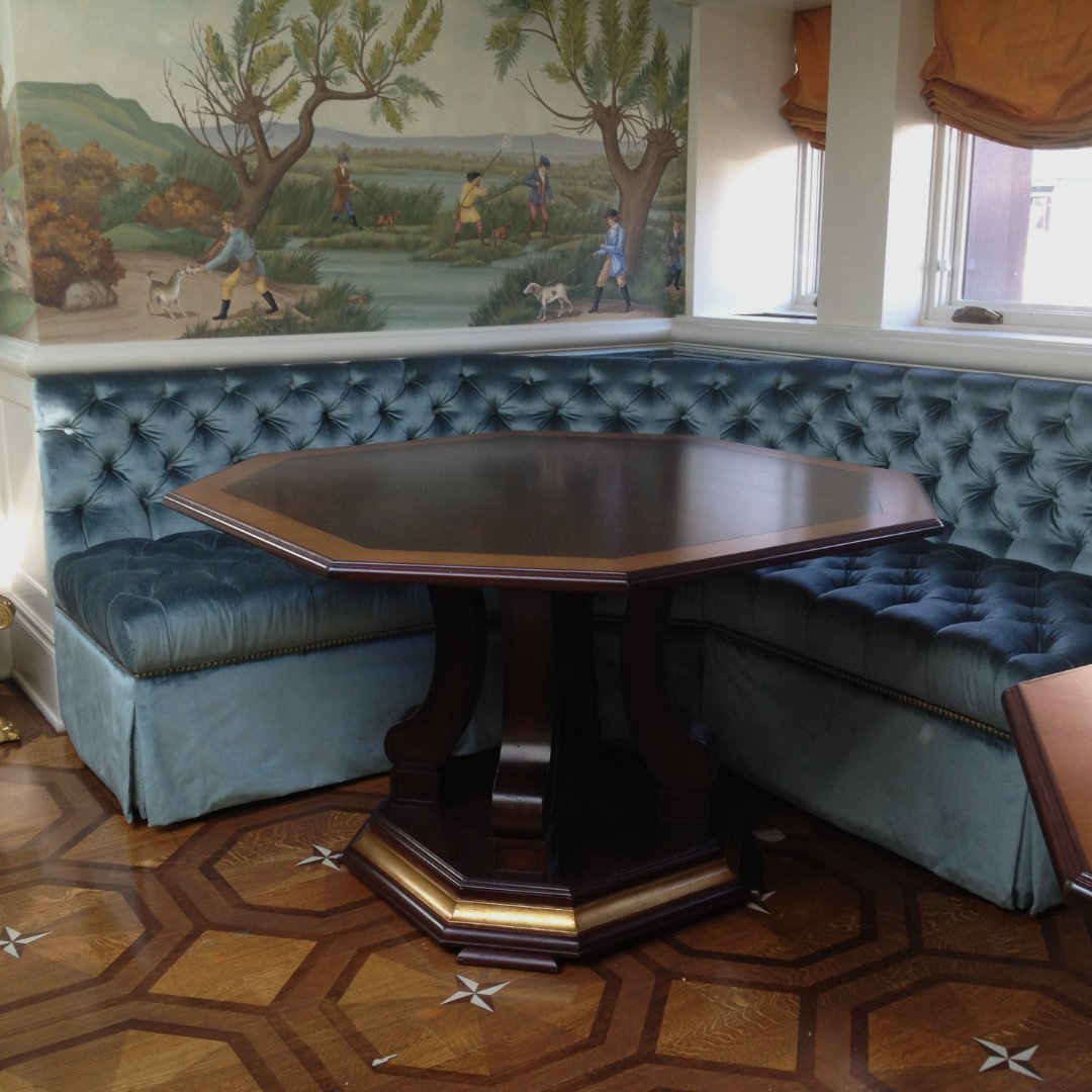 BESPOKEbylg's tweet photo. The vision π the final product β¨
Double tap if you love this as much as we do!
Designer: @maisondepapillon
#bespoke #bespokebylg #interiordesign #custom #hamptonsdesign #interiorinspo #interiordesigninspo #custombespoke #designers #homestyle #home #decor #homedecor #luxary https://t.co/sAmId6fmee