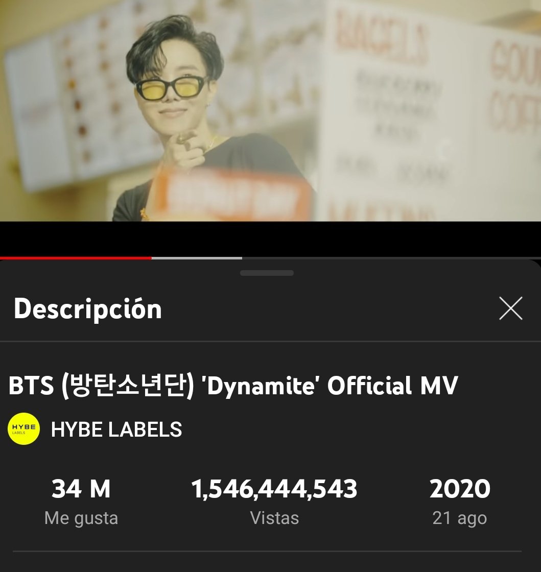 sante521's tweet photo. Yo como loca escuchando todo el dia a la Reina de Reinas!!! Quiero que llegue a los 2 BILLONES!!!💜💜💜💜💜#BTS_Dynamite
#2YearWithDynamite #Dynamite https://t.co/UDIldm33Cl