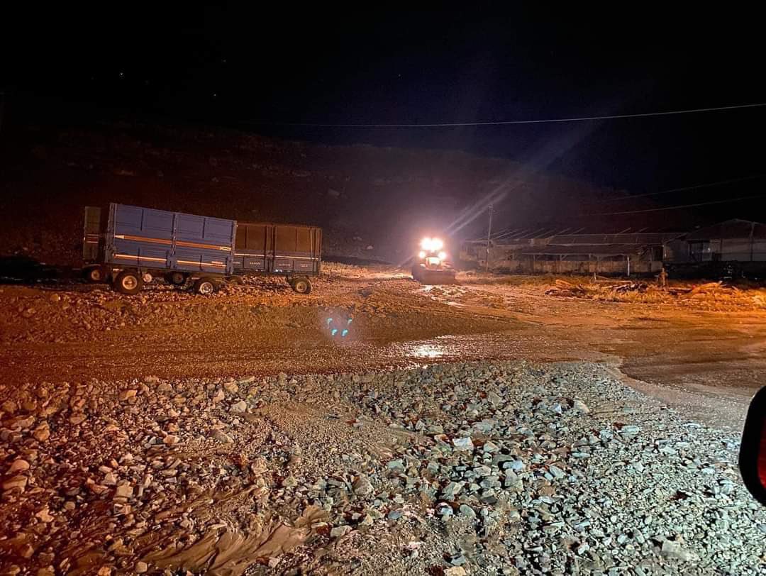 #Korkuteli İmecik ve Avdan mahallelerinde yoğun yağış sebebiyle sel baskını meydana geldi. 

#AntalyaFarkında