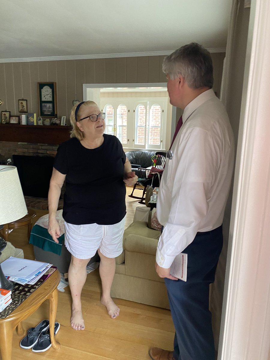 Keith4Congress's tweet photo. I love knocking doors and connecting with voters. This is a true grassroots campaign! Our adversary has the institutional support. Just means she owes a lot of favors, if she wins. We owe nothing to anyone and will bring change to Washington. Vote Corbett for Congress on 8/23! https://t.co/SKOOjGN1Nw