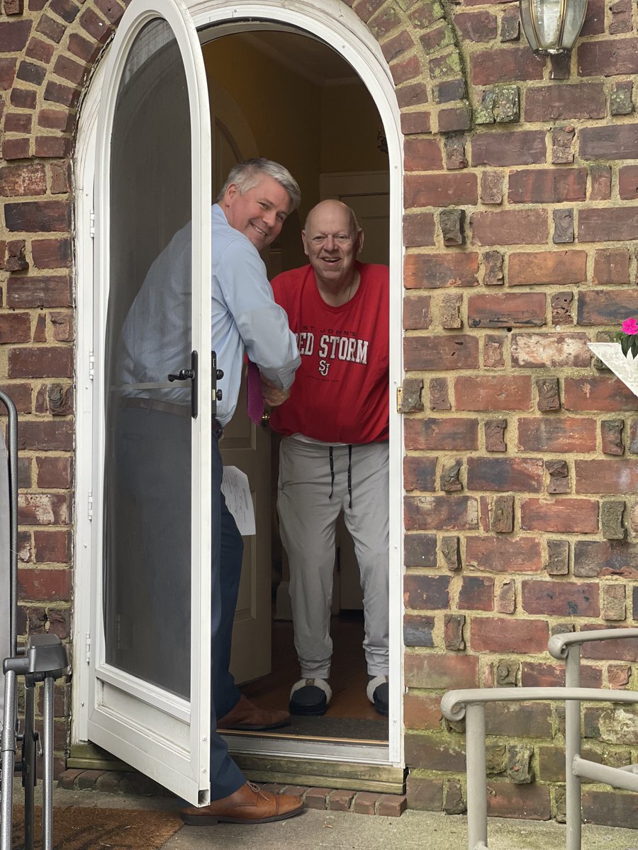 Keith4Congress's tweet photo. I love knocking doors and connecting with voters. This is a true grassroots campaign! Our adversary has the institutional support. Just means she owes a lot of favors, if she wins. We owe nothing to anyone and will bring change to Washington. Vote Corbett for Congress on 8/23! https://t.co/SKOOjGN1Nw